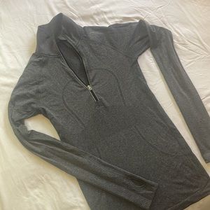 Lululemon long sleeve quarter zip